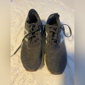 Women’s Fuel Cell Echo Gray New Balance Athletic Shoes, size 9.5